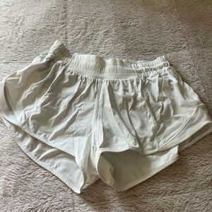 Lululemon Hotty Hot shorts